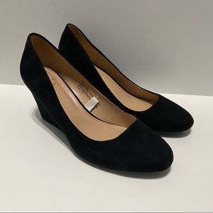 Women’s Dot Round Toe Wedge Pumps